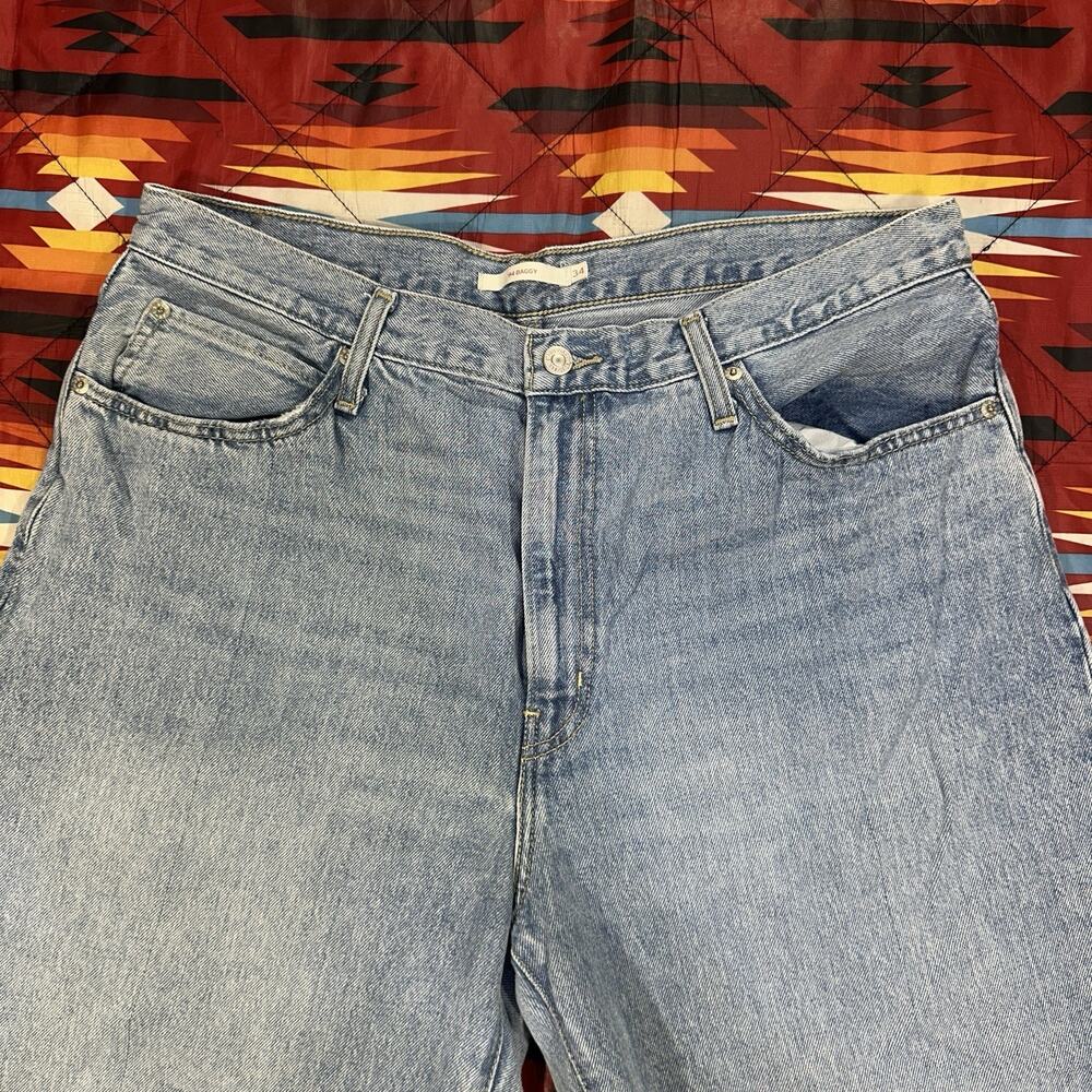 Levi's '94 BAGGY Blue Jeans Women’s Sz 34x30 Blue Relaxed Straight Denim Zip Fly - Picture 4 of 12